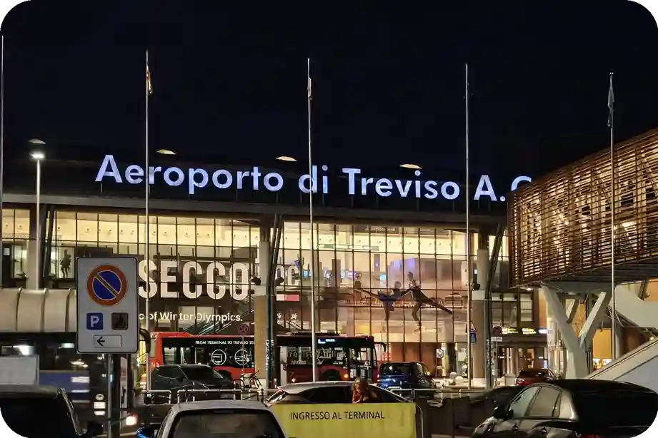 Auto a noleggio presso l&rsquo;aeroporto di Treviso disponibile 24 ore su 24